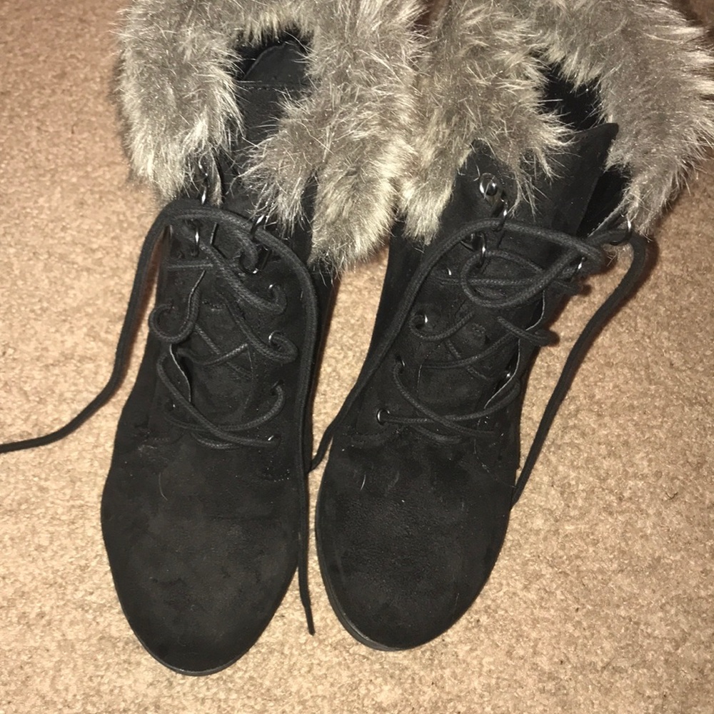 Heeled boots